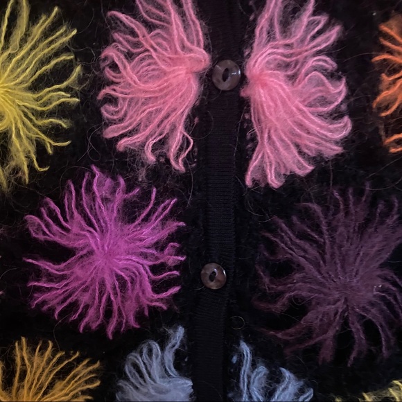 Sweet colorful sweater top black/multi 🌈cardigan - Picture 7 of 8